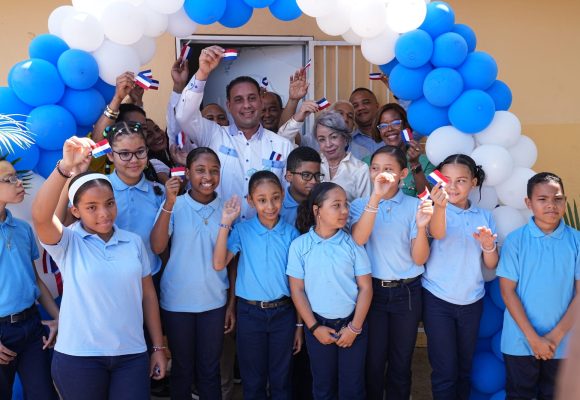 INABIE pone en funcionamiento módulo de salud bucal para beneficiar a más de 6,000 estudiantes de Villa Vásquez