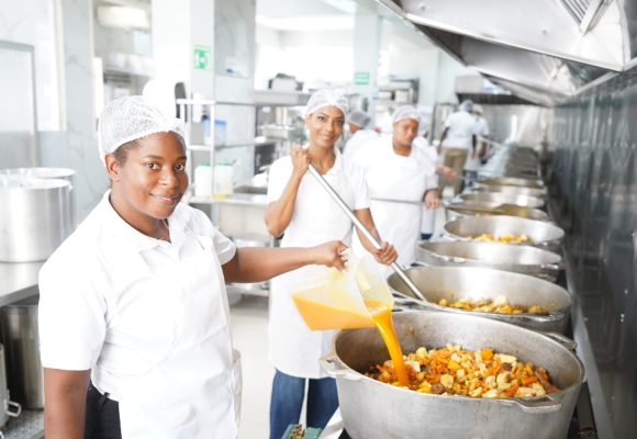 3f070c4b-d397-48c2-ba07-a74fc2c598bc Más del 30% de los contratos del INABIE pertenecen a Mipymes lideradas por mujeres