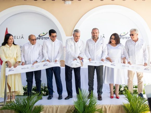 5abdf8ed-34c8-49dd-bd2d-41a140b32129 CEO de Meliá Hotels International afirma que Luis Abinader es el presidente que mejor ejemplifica la visión estratégica del turismo y lo reconoce como referente global de colaboración público-privada