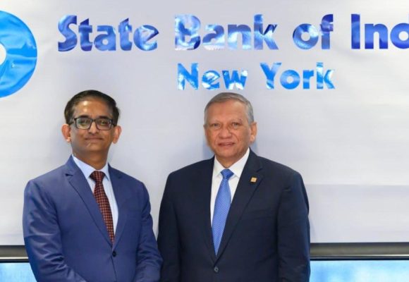 Leonardo Aguilera realiza visita al State Bank of India en Nueva York