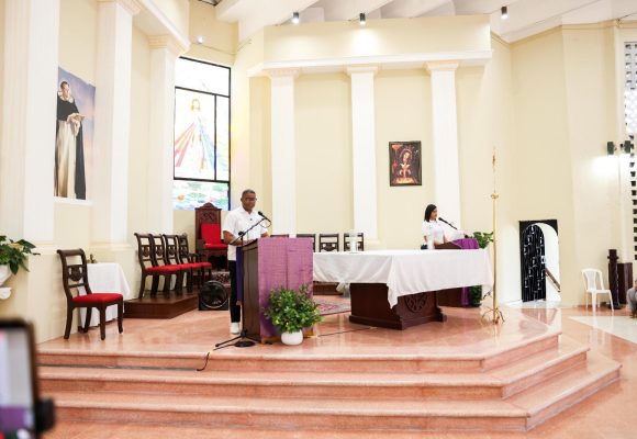 81ee71b9-26d2-421f-8246-1e1b56bacea2 Propeep remoza templo comunitario en SDO y fortalece espacios de fe