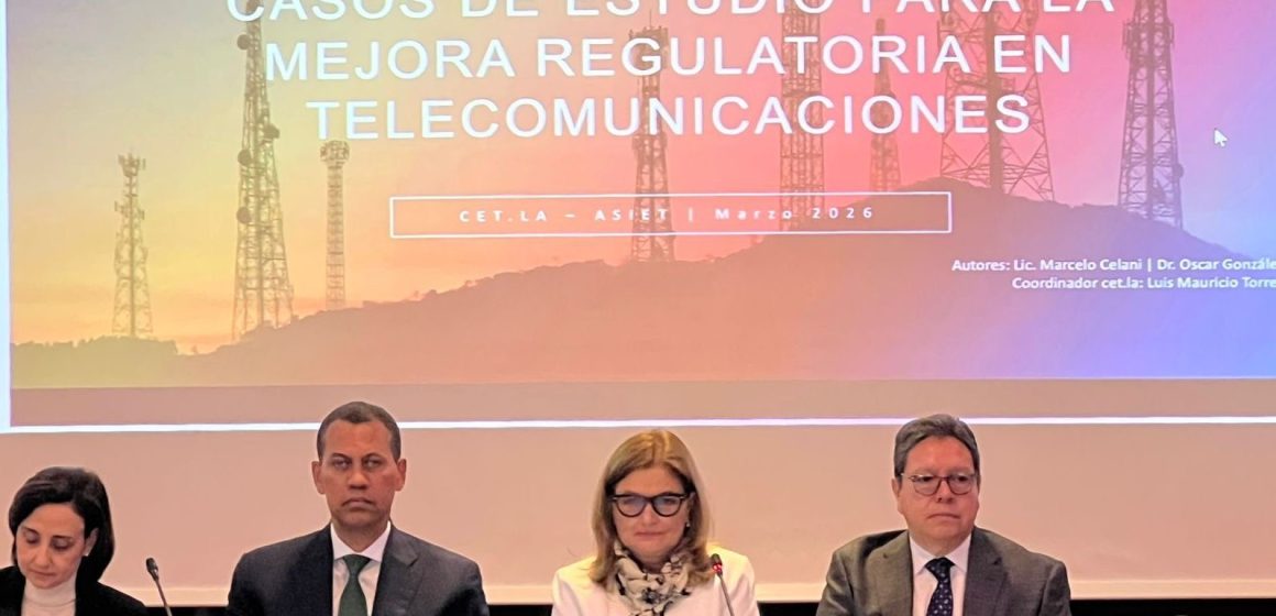 Gómez Mazara aboga en Barcelona por una regulación de las telecomunicaciones firme y centrada en protección de usuarios