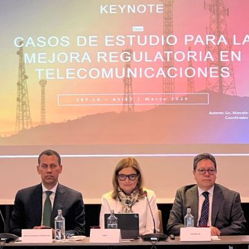 Gómez Mazara aboga en Barcelona por una regulación de las telecomunicaciones firme y centrada en protección de usuarios