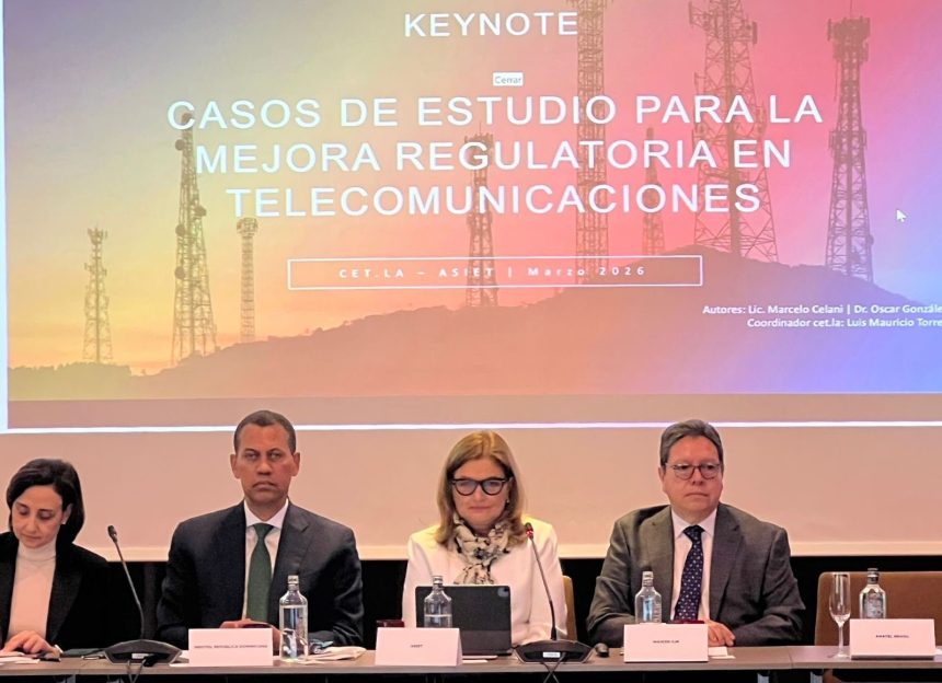 Gómez Mazara aboga en Barcelona por una regulación de las telecomunicaciones firme y centrada en protección de usuarios