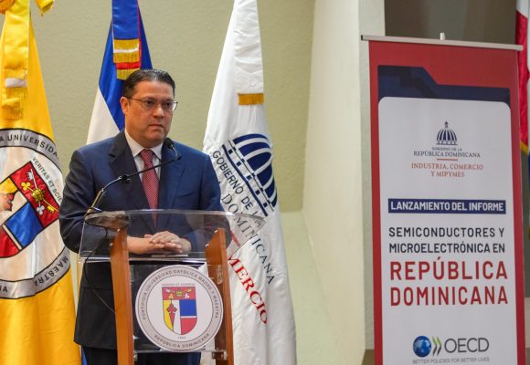 99fa0bc2-66dd-4fa0-b312-a9d35b2d3445 RD se acerca a una industria de semiconductores y a la manufactura avanzada