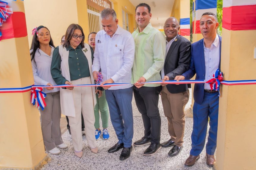 INABIE pone en servicio un nuevo módulo de salud bucal en Nagua para beneficiar a más de 1,620 estudiantes