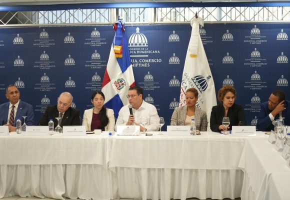 Yayo impulsa formalización en la mesa de ilícitos