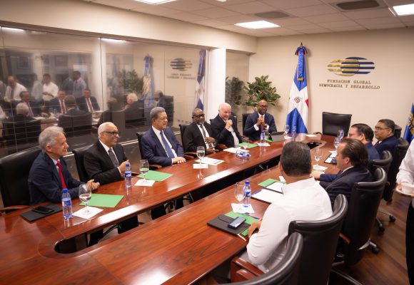 Gobierno y expresidente Leonel Fernández dialogan sobre la reacción del país frente al conflicto en Medio Oriente