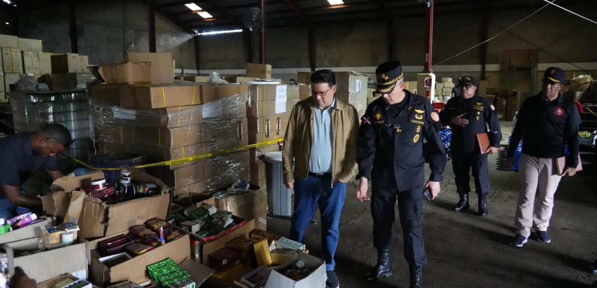 312b3a93-7145-4390-ae0b-712a170bc99d MICM y CECCOM decomisan más de 2.3 millones de productos ilícitos en Semana Santa