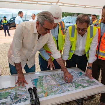 Presidente Abinader supervisa avances en la construcción de la avenida República de Colombia, ejecutada con fondos del contrato de Aerodom por casi RD$12 mil millones