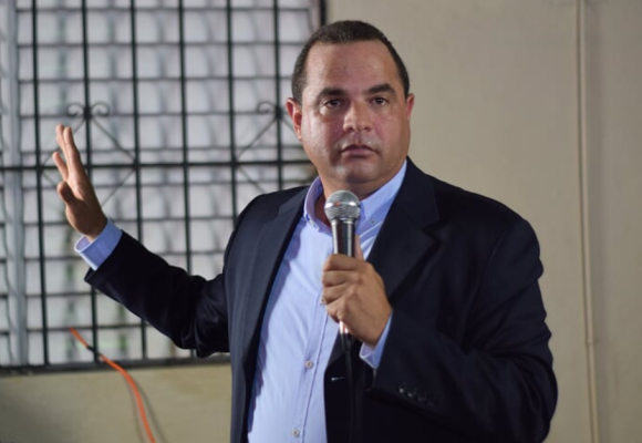 FP expresa preocupación por lentitud en cedulación y llama a la JCE a acelerar entrega de nueva cédula