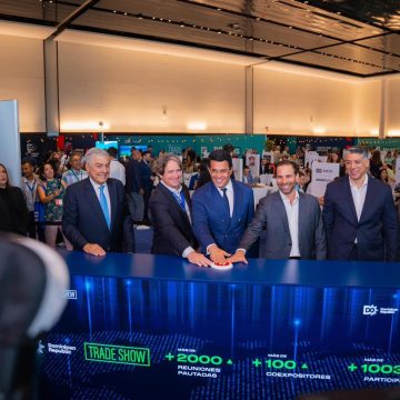Turismo logra importantes acuerdos en Tradeshow de Miami.
