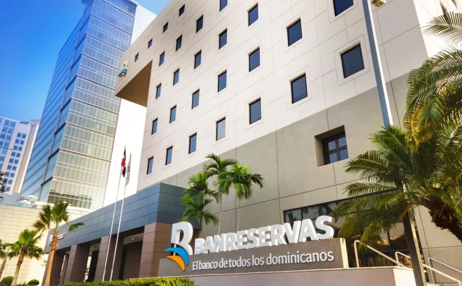 WhatsApp-Image-2026-04-07-at-2.09.26-PM-905x613 Banreservas es premiado por Global Finance como Mejor Banco dominicano; recibe otros tres reconocimientos