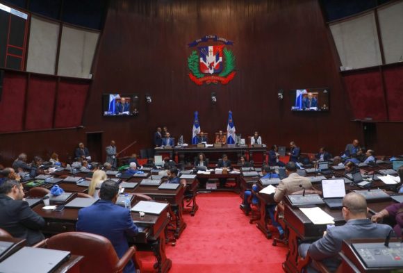 Cámara de Diputados suspende labores, por medidas de precaución ante condiciones climáticas