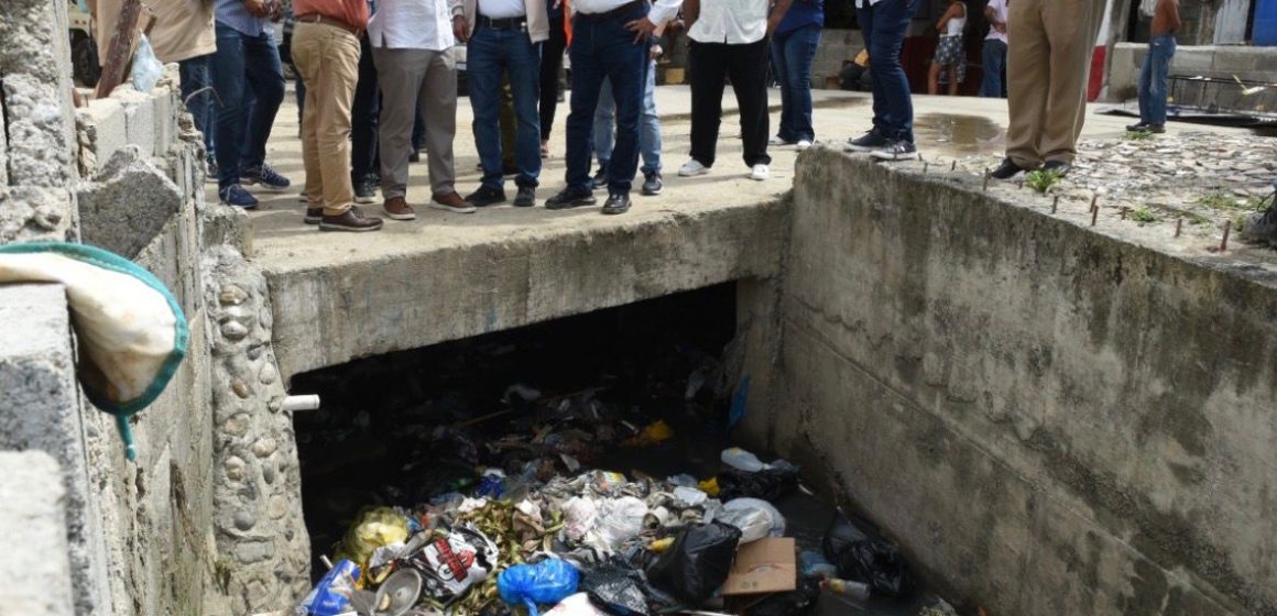 Fellito Suberví asegura CAASD pondrá fin a inundación cañada Juan Valdez en Los Ríos; pide a ciudadanos no afectar resultados con basura