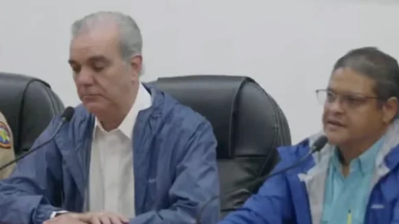 Abinader asegura Gobierno brindará apoyo a las familias vulnerables que han perdido sus pertenencias