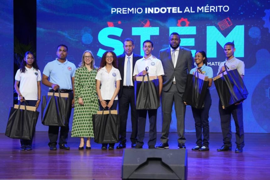 Indotel y MINERD reconocen a más de 300 estudiantes destacados en disciplinas STEM