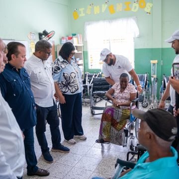 Propeep extiende mano solidaria a cientos de familias tras lluvias abundantes en Imbert y Montellano