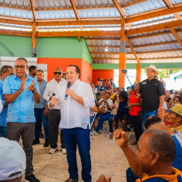Gobierno entrega segundo Bono de Emergencia a familias afectadas por inundaciones en Villa Montellano, Puerto Plata