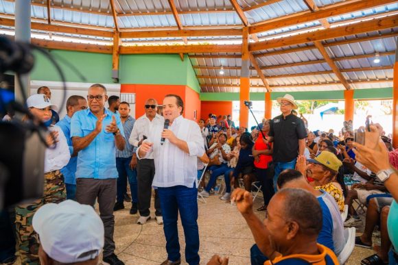 3919cb3f-19d6-4b28-ad83-8e1316cf57cb Gobierno entrega segundo Bono de Emergencia a familias afectadas por inundaciones en Villa Montellano, Puerto Plata