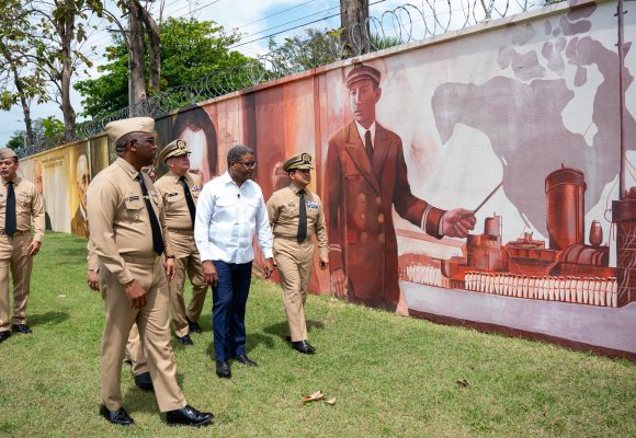 Propeep inaugura Paseo de los Colores en la Armada Dominicana en reconocimiento a su legado histórico naval