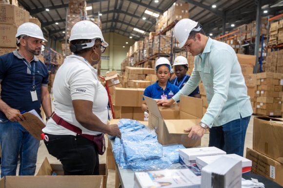INABIE inicia distribución de útiles escolares en beneficio de más de 1.8 millones de estudiantes