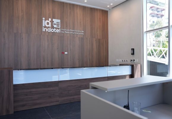 Indotel gestiona equipos de transmisión para incluir al CERTV canal 4 en la Televisión Terrestre Digital