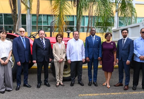 Cooperación entre República Dominicana y Japón fortalece capacidades para enfrentar el sargazo.