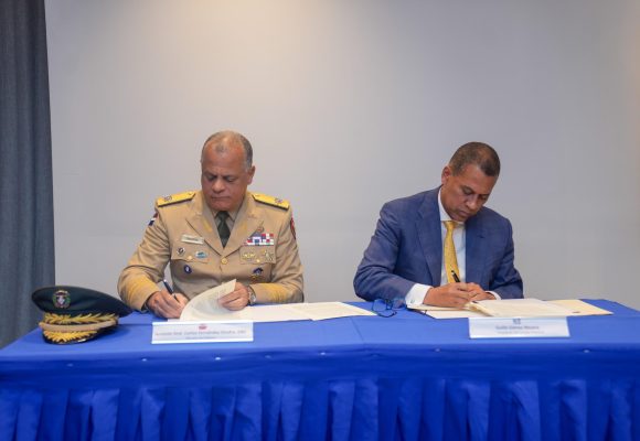 Indotel y Ministerio de Defensa coordinan acciones para fortalecer la vigilancia tecnológica y el uso eficiente del espectro