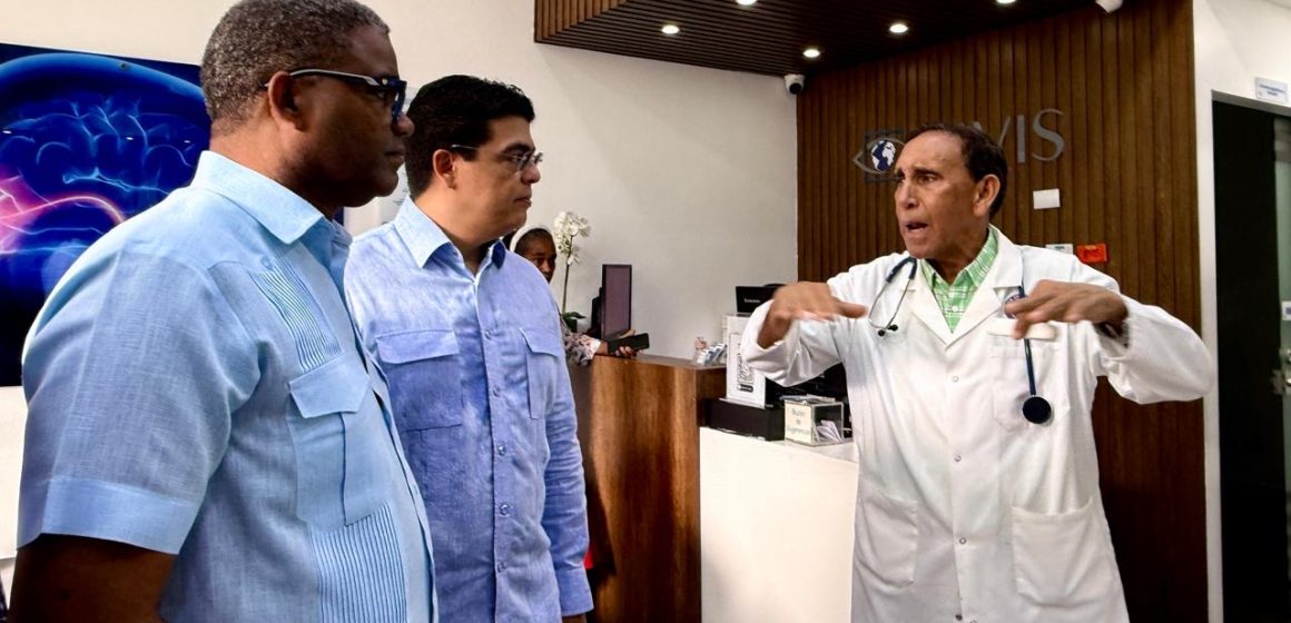 Robert Polanco destaca importancia de fortalecer los valores patrios durante Parada Cívica de la Fundación Cruz Jiminián