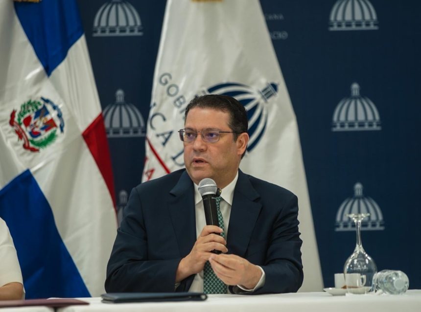 d2aeffa2-8b07-4c65-897e-43ebfc3209ca RD y Ecuador fortalecen comercio e inversión bilateral
