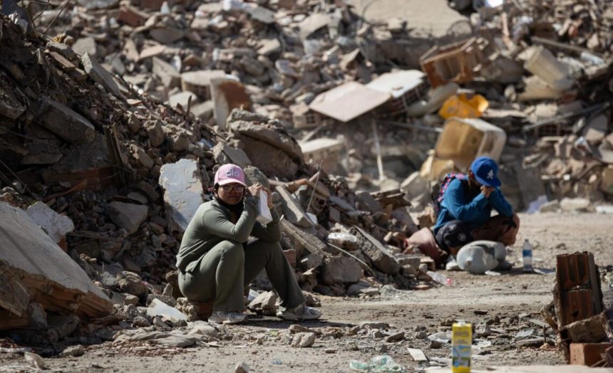 Asciende a 1.719 la cifra de muertos tras terremotos en Venezuela