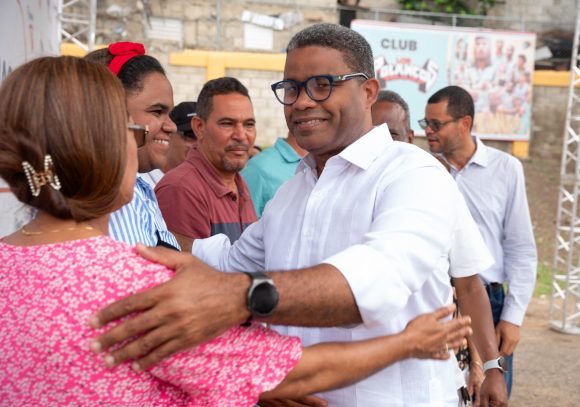 51a8599b-e6fa-4f8e-8061-a187101d9511 Robert Polanco afirma Abinader enfrenta la crisis petrolera sin retirar apoyo a los más pobres