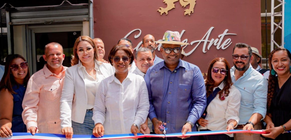 c7e99eec-3f5a-4949-80be-83ce9ca96642 Propeep remoza Casa de Arte y transforma espacios públicos con el Paseo de los Colores en Higüey