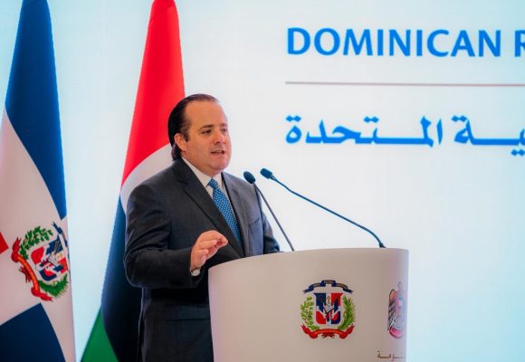 f5821bda-7fd4-436b-8b56-806f0d0337de República Dominicana y Emiratos Árabes Unidos definen hoja de ruta para proyectos de colaboración estratégica