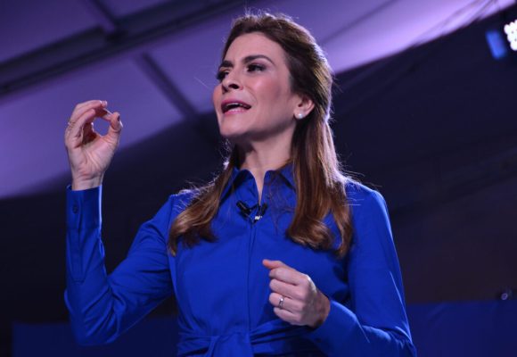 Luis Abinader presento a Carolina Mejía como candidata vicepresi Carolina niega apoyo de Abinader a algún candidato del PRM