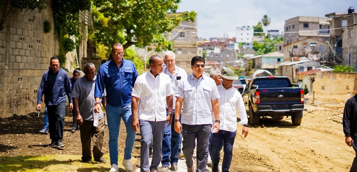 CAASD impulsa obras para seguir optimizando servicio agua potable y saneamiento cañadas con inversión superior a los RD$11,000 millones
