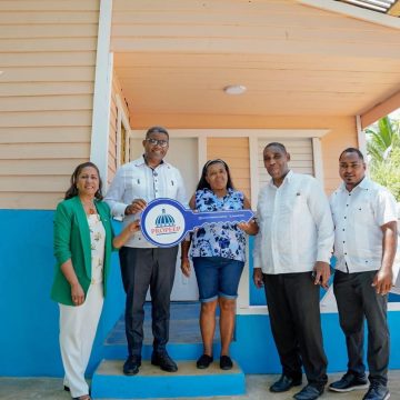 a09865b0-bfa8-4569-a333-5705a0dee0b7 Propeep entrega dos casas construidas, amuebladas y equipadas a familias de escasos recursos en Cevicos