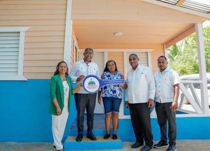 a09865b0-bfa8-4569-a333-5705a0dee0b7 Propeep entrega dos casas construidas, amuebladas y equipadas a familias de escasos recursos en Cevicos