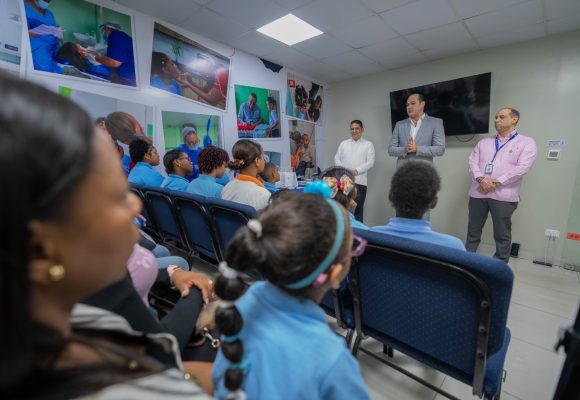 f77e4dae-eb29-4b18-a9d6-18ec52740751 INABIE mejora la calidad de vida de 13 estudiantes con cirugías oftalmológicas especializadas