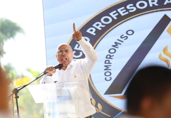 Alfedo-Pacheco-2 Alfredo Pacheco encabeza inicio del año escolar 2026-2027 en SDO