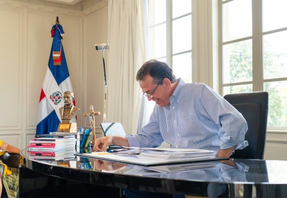 Canciller Ito Bisonó y secretario de Estado Marco Rubio conversan sobreprioridades de la relación entre República Dominicana y Estados Unidos