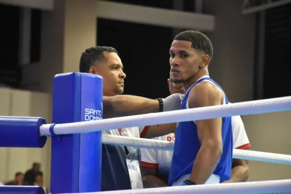 Miguel-Angel-Encarnacion Boxeador nicaragüense es descalificado por morder a dominicano en pelea de boxeo de los Juegos Centroamericanos