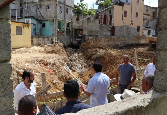 Fellito Suberví anuncia avance plan saneamiento y canalización de cañadas beneficiará a más de 375 mil personas en SDO