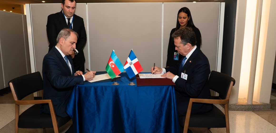 República Dominicana y Azerbaiyán firman acuerdo de exención mutua de visados para pasaportes ordinarios
