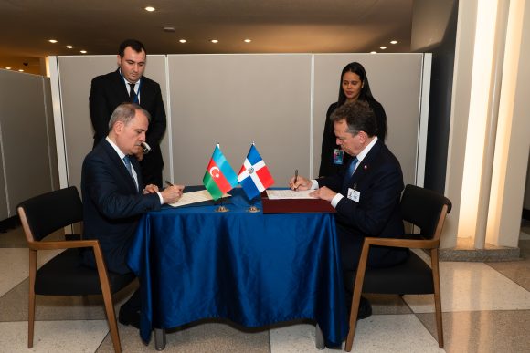 República Dominicana y Azerbaiyán firman acuerdo de exención mutua de visados para pasaportes ordinarios