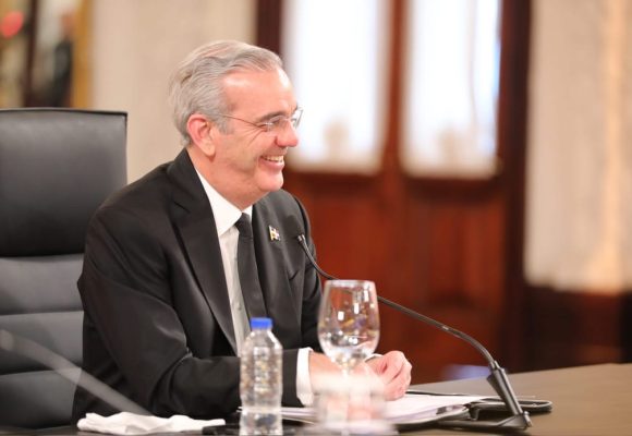 IMG_3429 RD llega al último cuatrimestre del año con buen desempeño económico