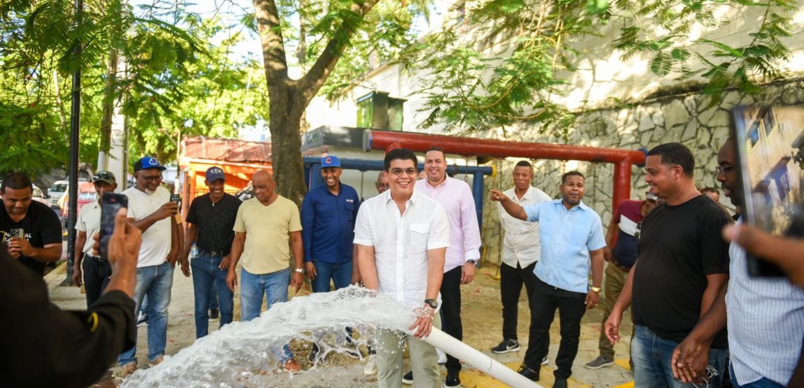 afca35f3-866f-48ef-bda7-97c2b1ff06b5 Fellito Suberví resuelve problema de agua de dos décadas en La Puya y La Yagüita