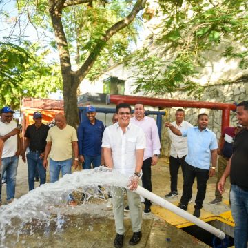 afca35f3-866f-48ef-bda7-97c2b1ff06b5 Fellito Suberví resuelve problema de agua de dos décadas en La Puya y La Yagüita