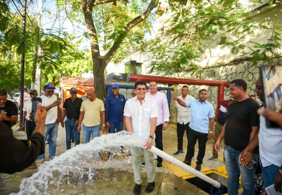 afca35f3-866f-48ef-bda7-97c2b1ff06b5 Fellito Suberví resuelve problema de agua de dos décadas en La Puya y La Yagüita